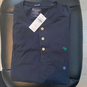Abercrombie & Fitch Long Sleeve